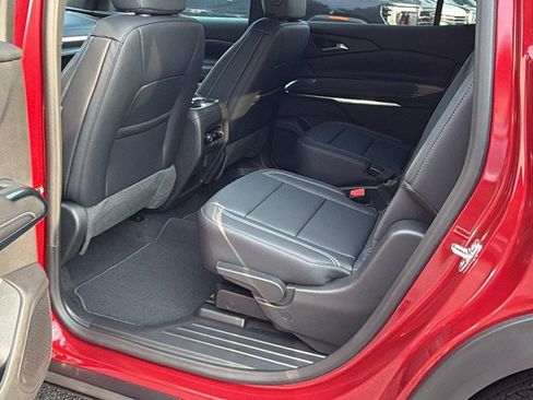 New 2027 Chevrolet Traverse LT w/ Midnight/Sport Edition FWD image 16