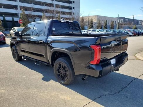 Used 2023 Toyota Tundra SR5 w/ SR5 Convenience Package image 5