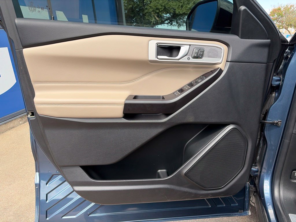 Certified 2020 Ford Explorer Limited RWD image 23