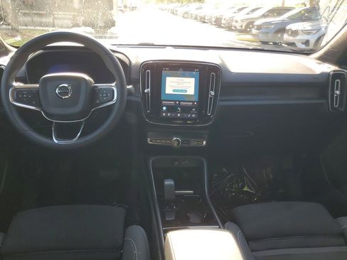 Certified 2023 Volvo C40 P8 Recharge Ultimate w/ Protection Package Premier AWD/4WD image 15