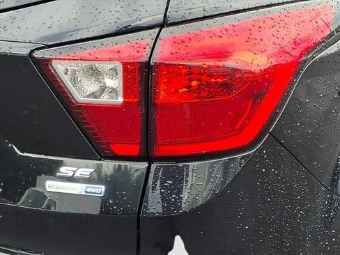 Used 2019 Ford Escape SE AWD/4WD image 28