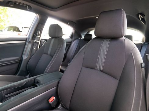 Used 2019 Honda Civic EX image 7
