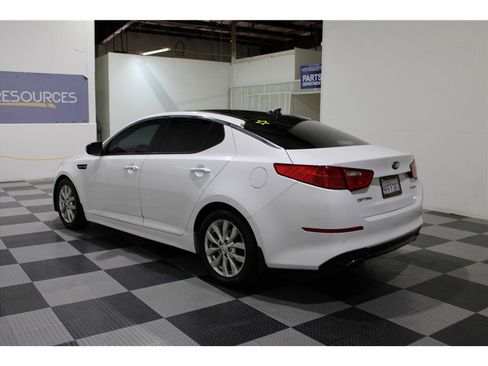 Used 2015 Kia Optima EX w/ EX Premium Package image 7
