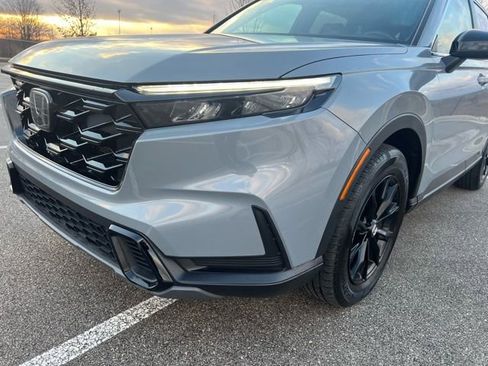 Used 2023 Honda CR-V Sport image 4