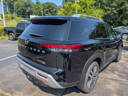 Used 2022 Nissan Pathfinder Platinum w/ Cargo Package AWD/4WD image 8