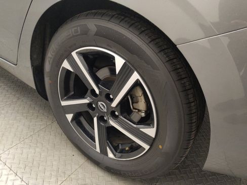 Used 2024 Nissan Sentra SV image 31