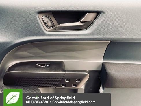 New 2025 Ford Maverick XL w/ Equipment Group 101A image 18