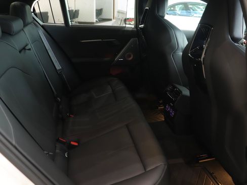 Used 2026 BMW M5 w/ Carbon Package AWD/4WD image 14