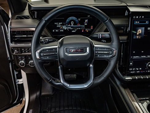 Used 2025 GMC Yukon XL Elevation w/ Technology Package image 14