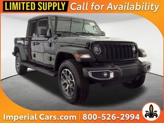 Used 2025 Jeep Gladiator Sport AWD/4WD video 1