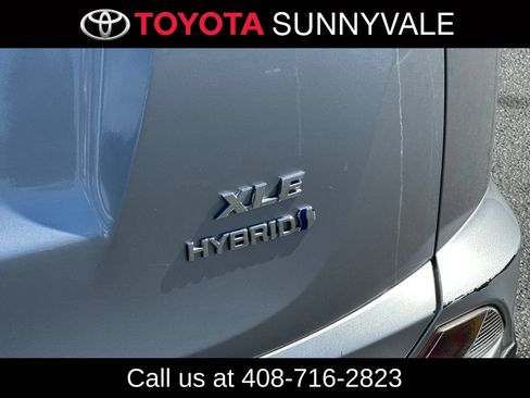 Used 2018 Toyota RAV4 XLE w/ Convenience Package AWD/4WD image 13