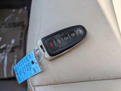 Used 2014 Ford Escape Titanium image 24