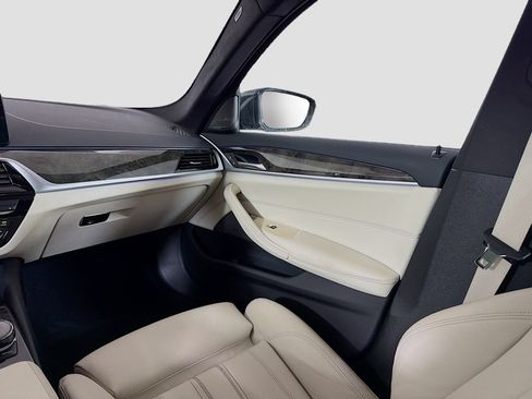 Used 2023 BMW 540i xDrive w/ Executive Package AWD/4WD image 27