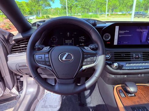 Certified 2024 Lexus LS 500 RWD image 20
