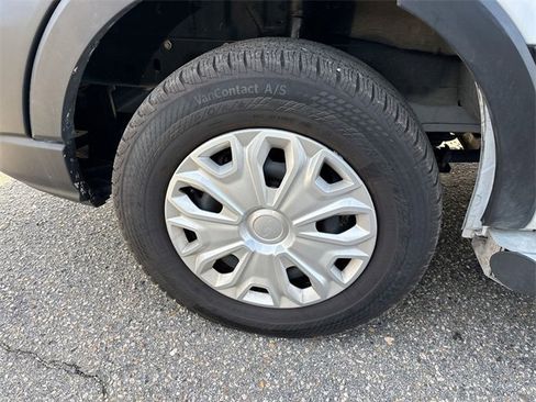 Used 2024 Ford Transit 250 Low Roof w/ Exterior Upgrade Package image 14
