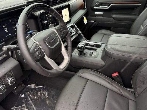 New 2026 GMC Sierra 1500 Denali AWD/4WD image 10