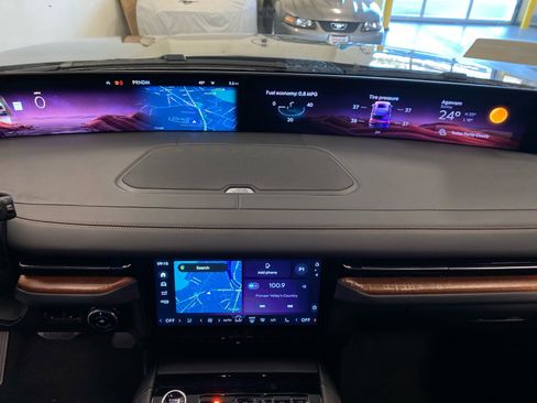 New 2025 Lincoln Navigator L Black Label image 26