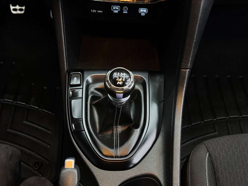 Used 2019 Hyundai Veloster N N FWD image 26