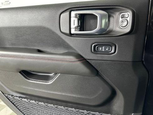 New 2026 Jeep Wrangler Unlimited Rubicon w/ Technology Group image 24