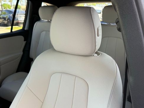 New 2026 Mercedes-Benz GLB 250 4MATIC image 3