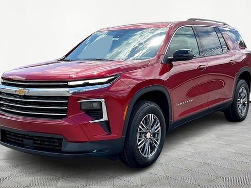 New 2026 Chevrolet Traverse LT w/ Driver Confidence Package image 3