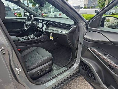 New 2026 Jeep Cherokee Overland AWD/4WD image 18