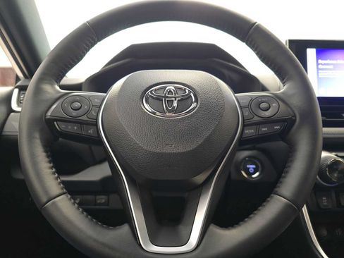 Certified 2024 Toyota RAV4 SE w/ Convenience Package AWD/4WD image 11