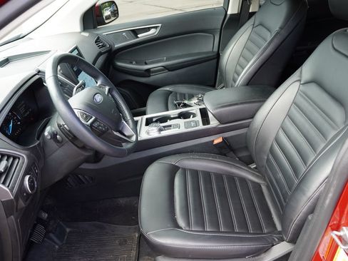 Used 2024 Ford Edge SEL w/ Convenience Package AWD/4WD image 4