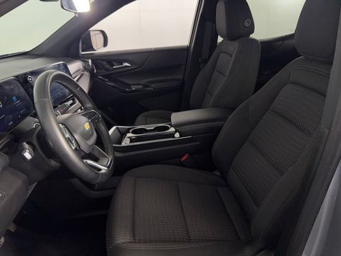 Used 2025 Chevrolet Equinox LT FWD image 21