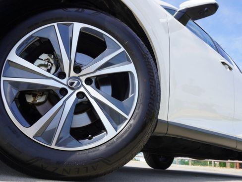 Used 2025 Lexus RX 350 Premium w/ Accessory Package (Z1) FWD image 11