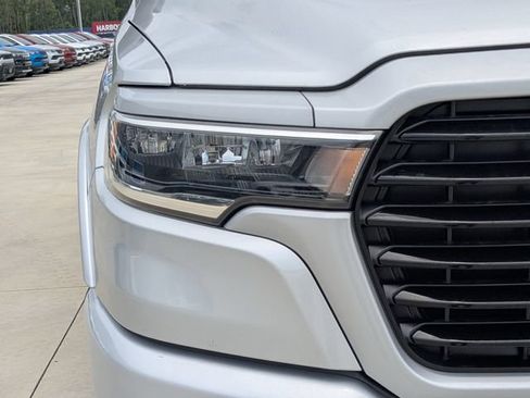 New 2026 RAM 1500 Laramie AWD/4WD image 9