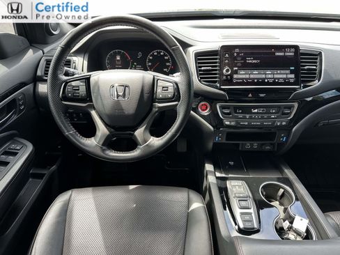 Certified 2024 Honda Ridgeline Black Edition image 10