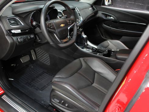 Used 2014 Chevrolet SS image 35