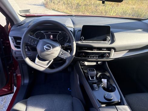 New 2026 Nissan Rogue SV image 3