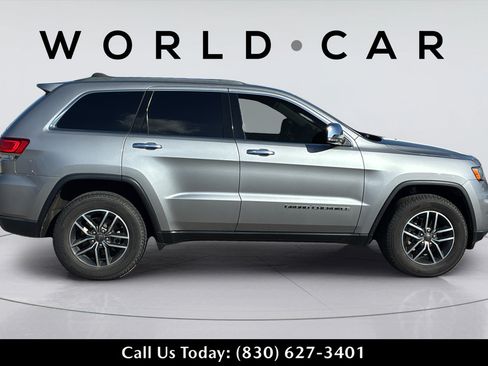 Used 2020 Jeep Grand Cherokee Limited w/ Trailer Tow Group IV RWD image 2