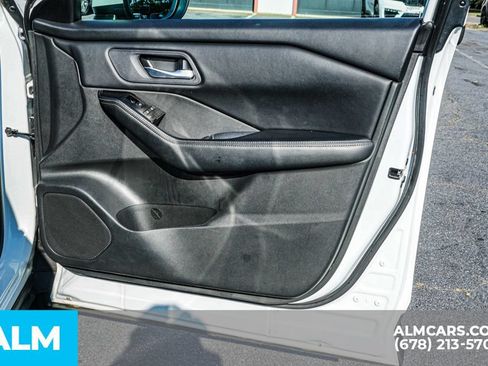 Used 2024 Nissan Rogue SV FWD image 50