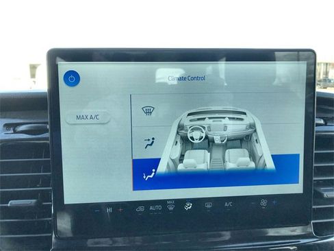 Used 2024 Ford Transit 350 XLT image 19