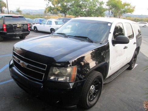 Used 2011 Chevrolet Tahoe 2WD image 3