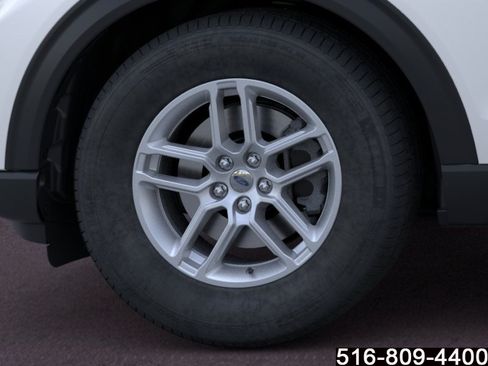 Used 2025 Ford Explorer Active AWD/4WD image 20
