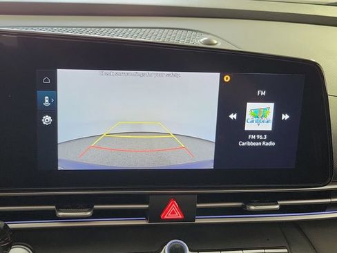 Used 2024 Hyundai Elantra SEL FWD image 30