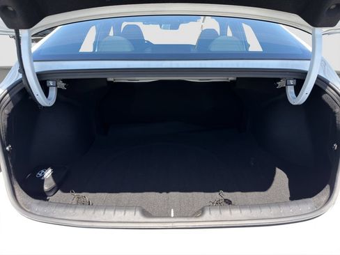 Used 2025 Hyundai Elantra Sport FWD image 20