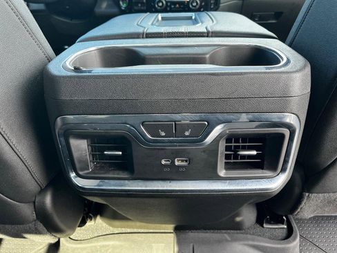 Used 2022 Chevrolet Silverado 1500 High Country w/ High Country Premium Package image 11