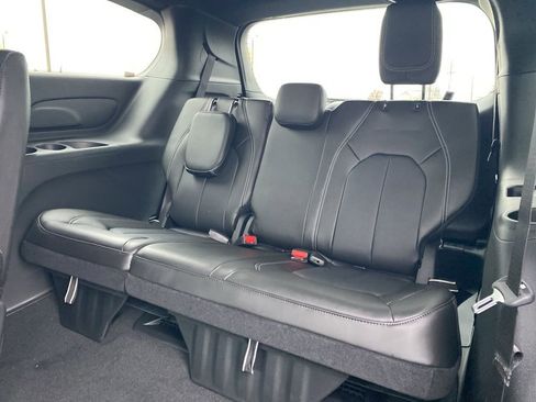 New 2026 Chrysler Voyager LX FWD image 25