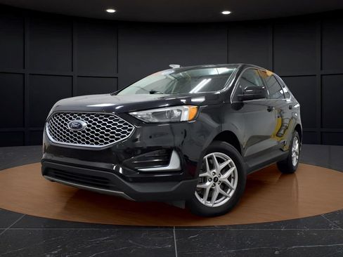 Certified 2024 Ford Edge SEL AWD/4WD image 3