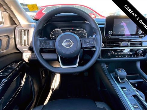 Used 2022 Nissan Pathfinder S image 8