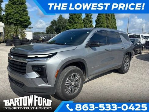 Used 2024 Chevrolet Traverse LS w/ LPO, Floor Liner Package FWD image 1