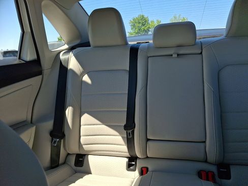 Used 2023 Volkswagen Jetta SE FWD image 14
