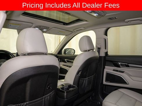 Used 2021 Kia Telluride S FWD image 9