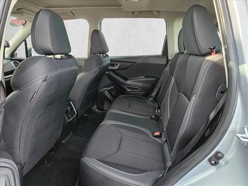 Used 2024 Subaru Forester Premium AWD/4WD image 19