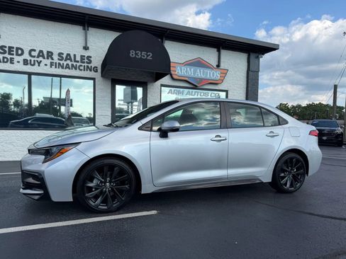 Used 2023 Toyota Corolla SE FWD image 4